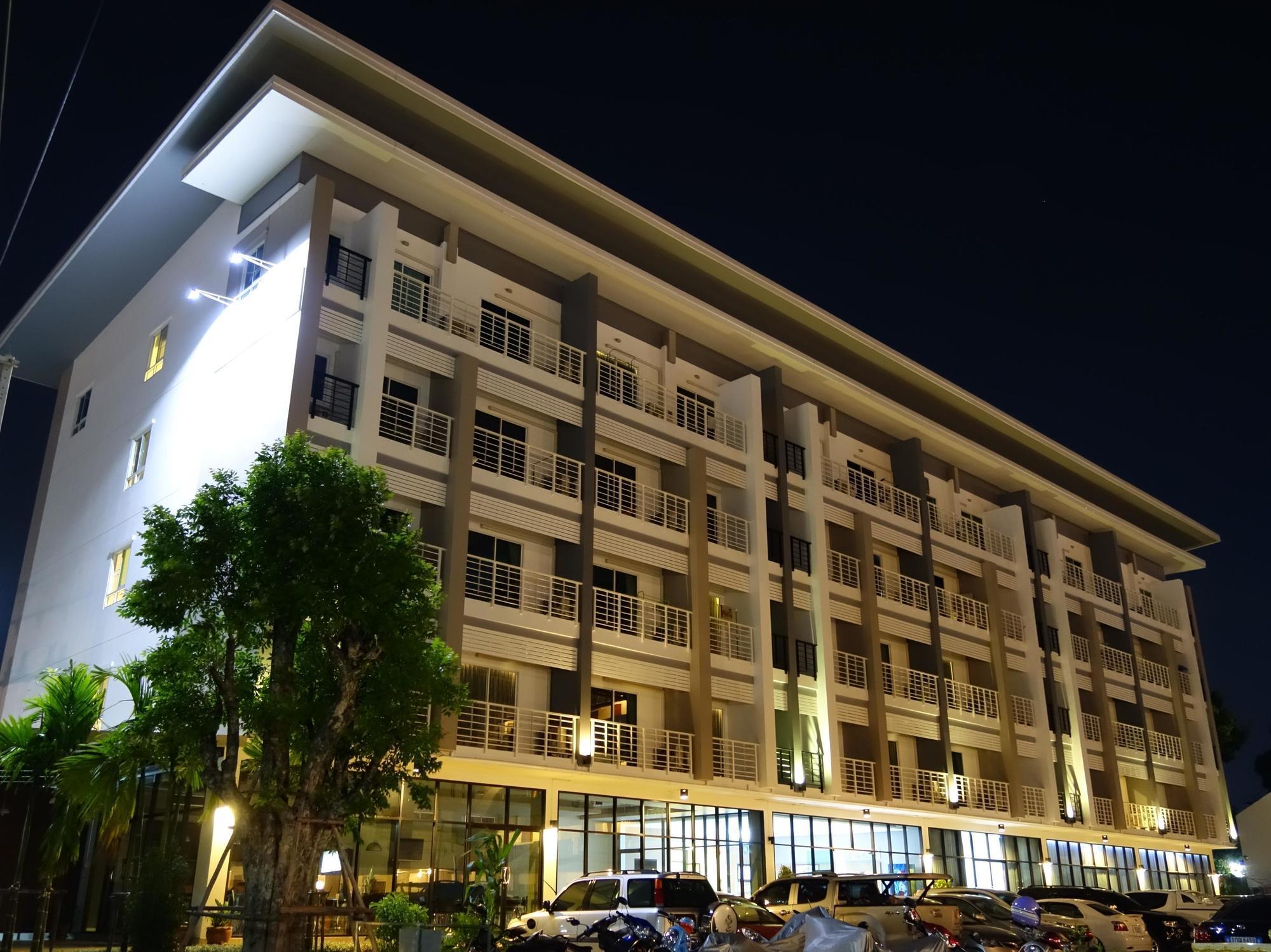 U Place Korat Nakhonratcsaszima Kültér fotó